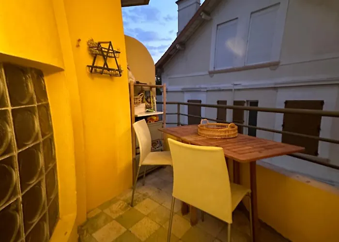 Apartment 2 Pieces Centre Terrasse Et A 5 Min Cannes