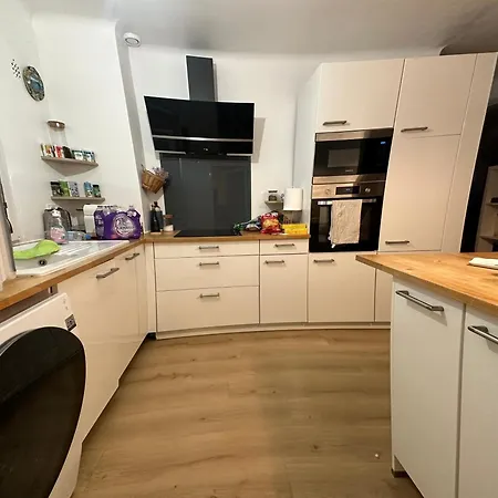2 Pieces Centre Terrasse Et A 5 Min דירה