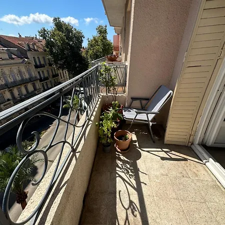 2 Pieces Centre Terrasse Et A 5 Min *